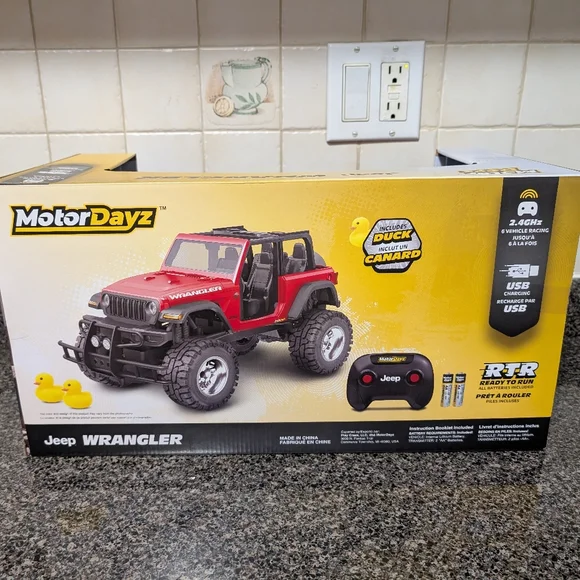Motor Dayz Jeep Wrangler Red Remote Control Car - Picture 2 of 6